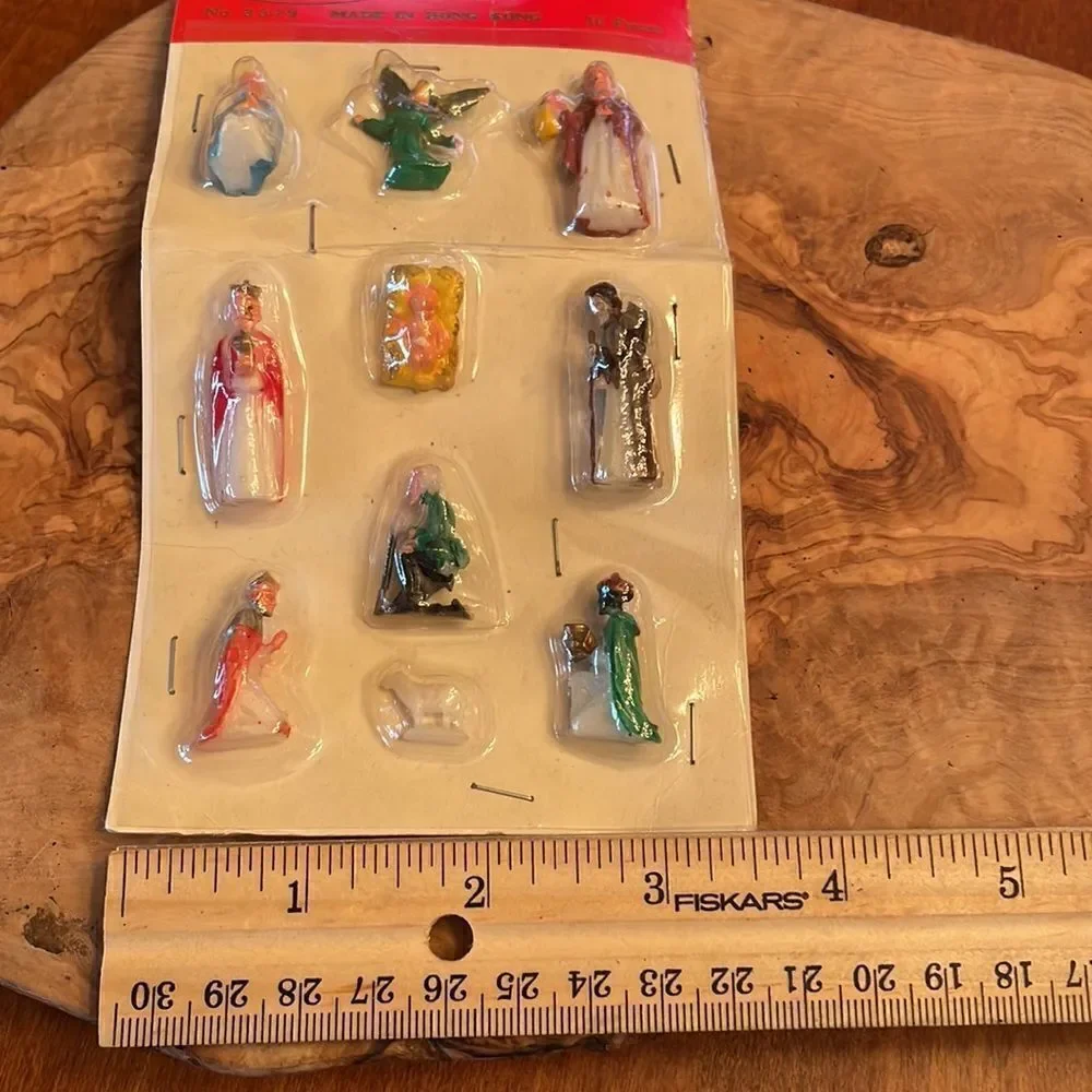 NEW. Vintage Miniature Plastic Nativity Set